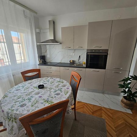 Apartments Tara, Sibenik - Mandalina Buitenkant foto