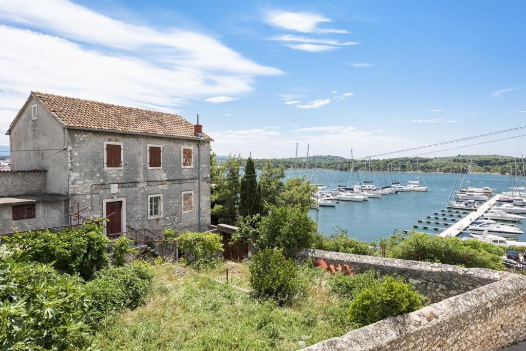 Apartments Tara, Sibenik - Mandalina Buitenkant foto