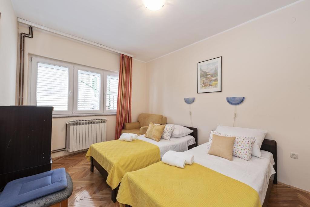 Apartments Tara, Sibenik - Mandalina Buitenkant foto