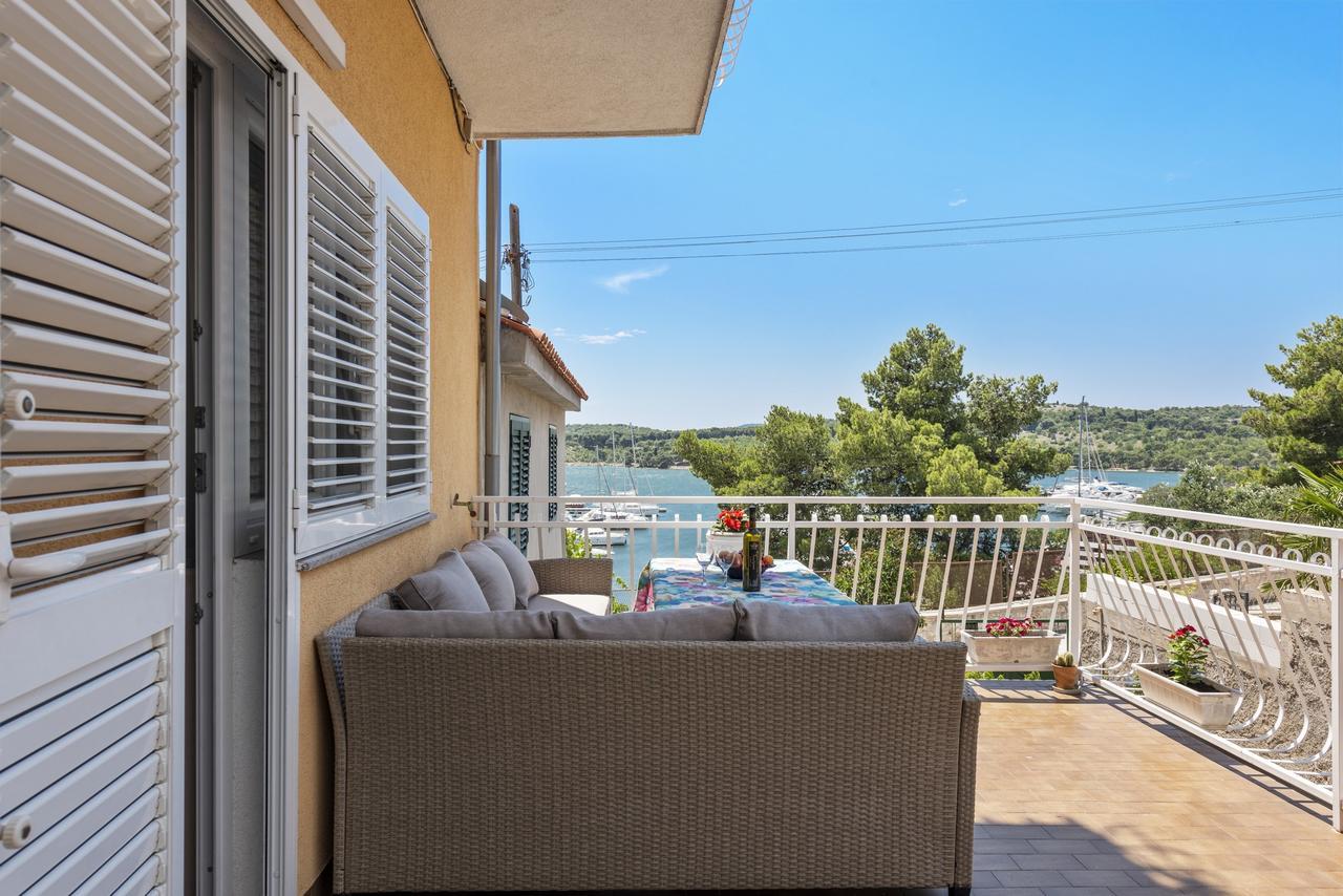 Apartments Tara, Sibenik - Mandalina Buitenkant foto